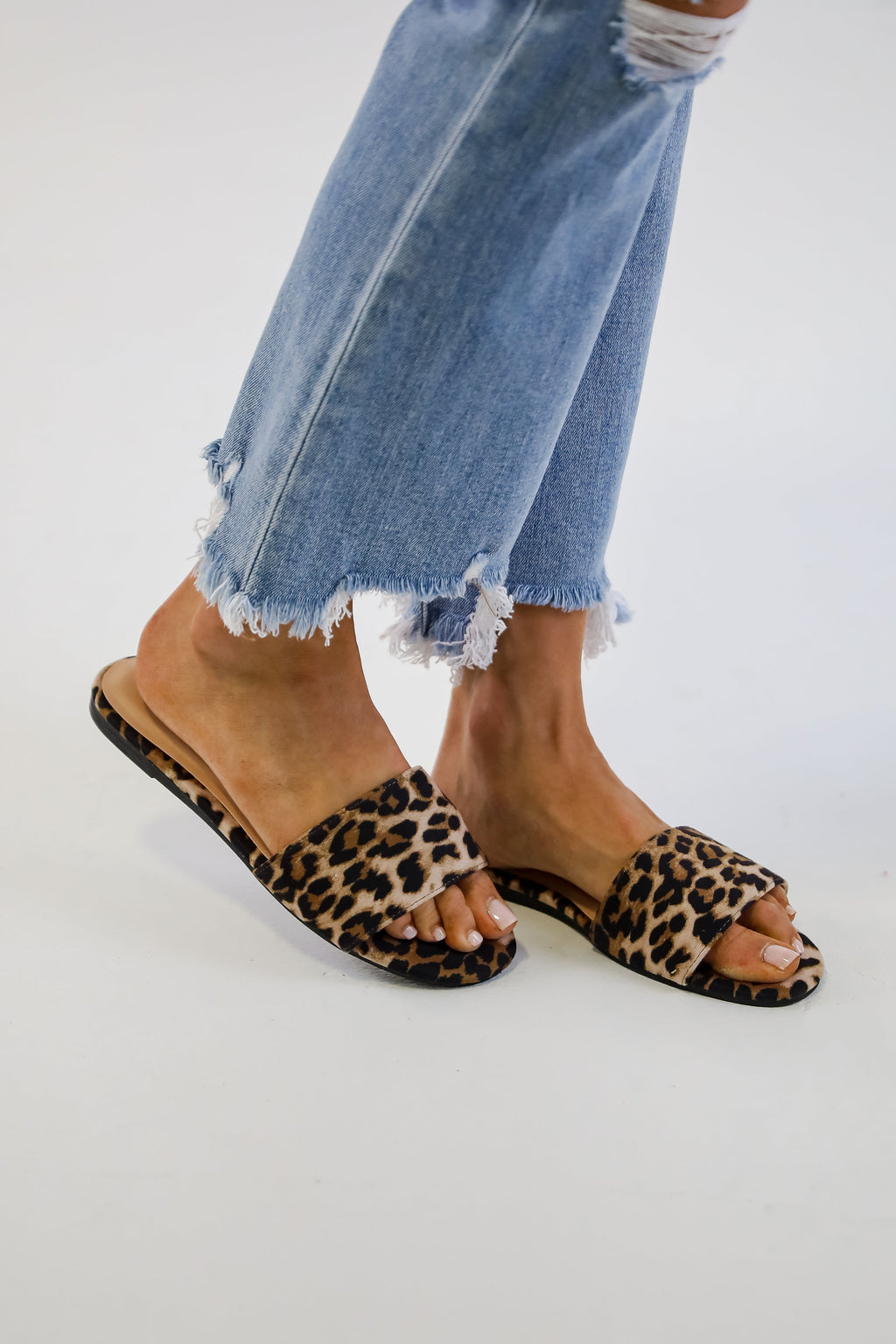 FINAL SALE - Try To Keep Up Slide Sandals